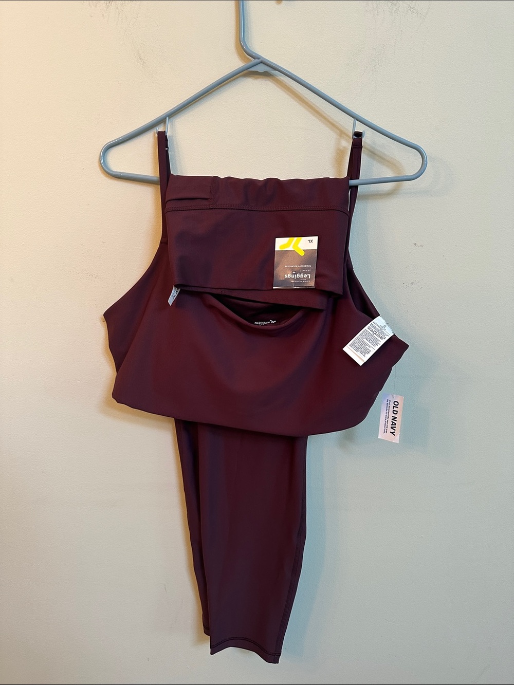 Old Navy Powersoft Active Set • XL • Wine/Burgundy • Leggings + Sports Bra • NWT